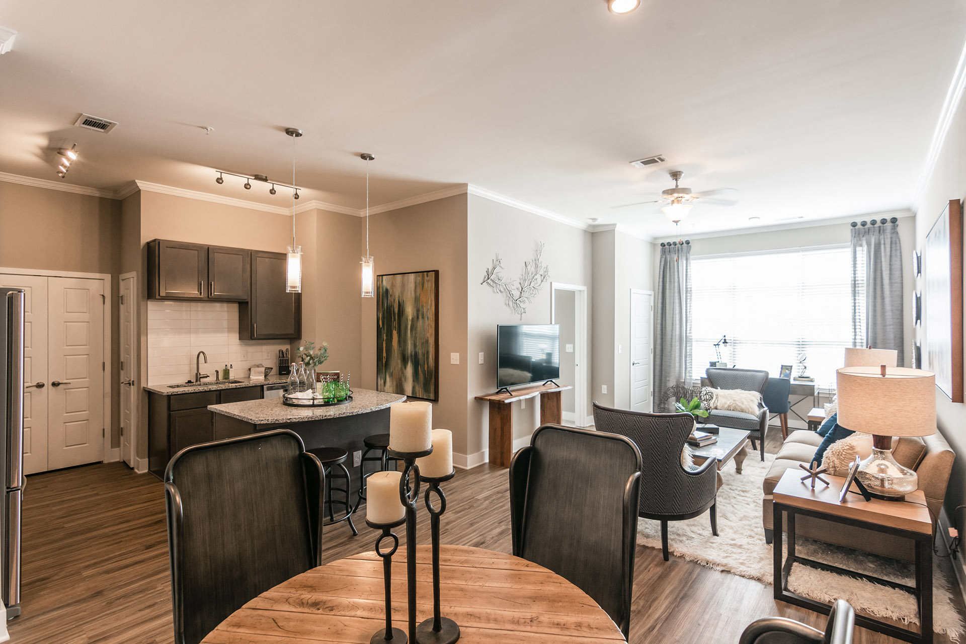 Vintage Foxland model unit.