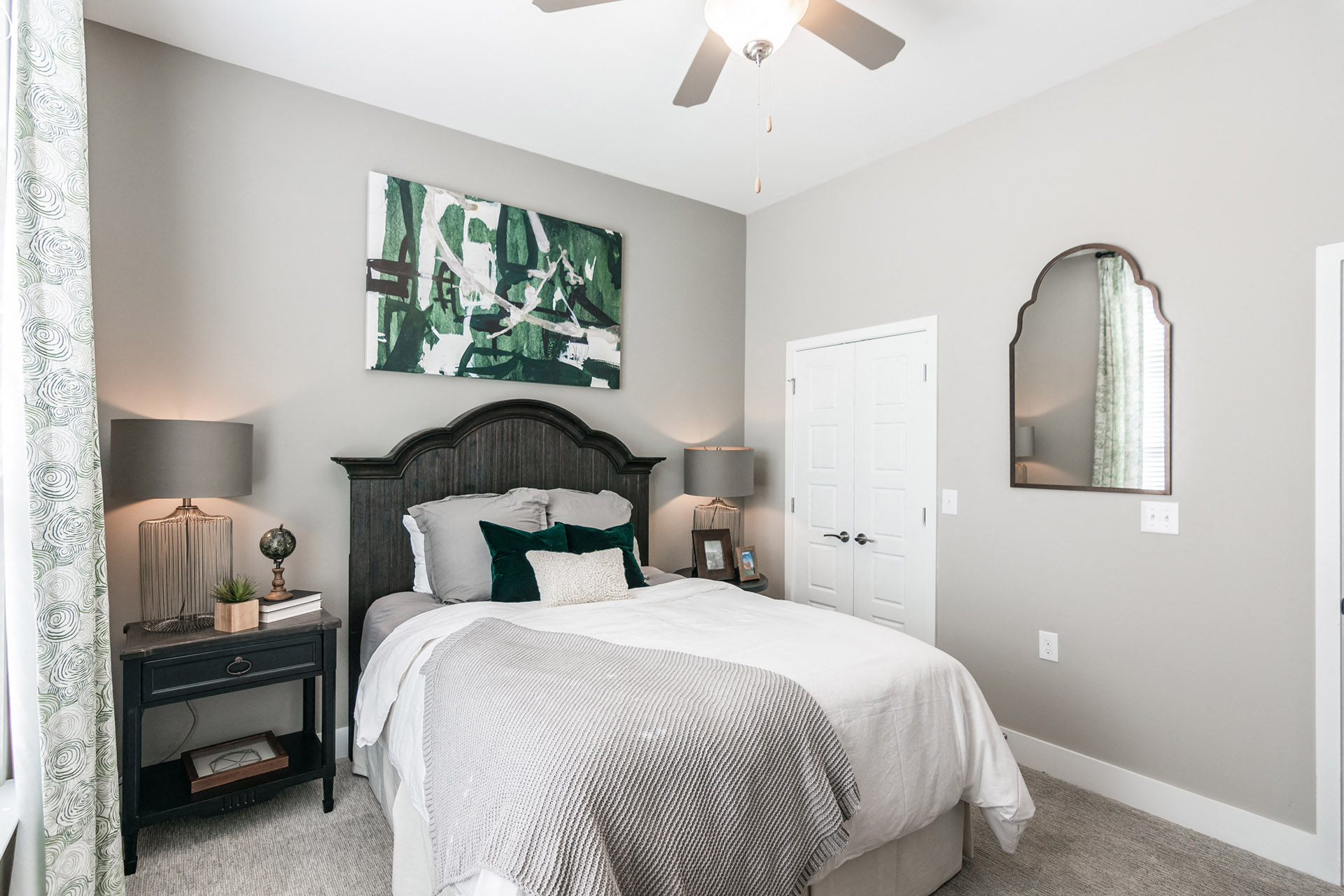 Vintage Foxland model unit.