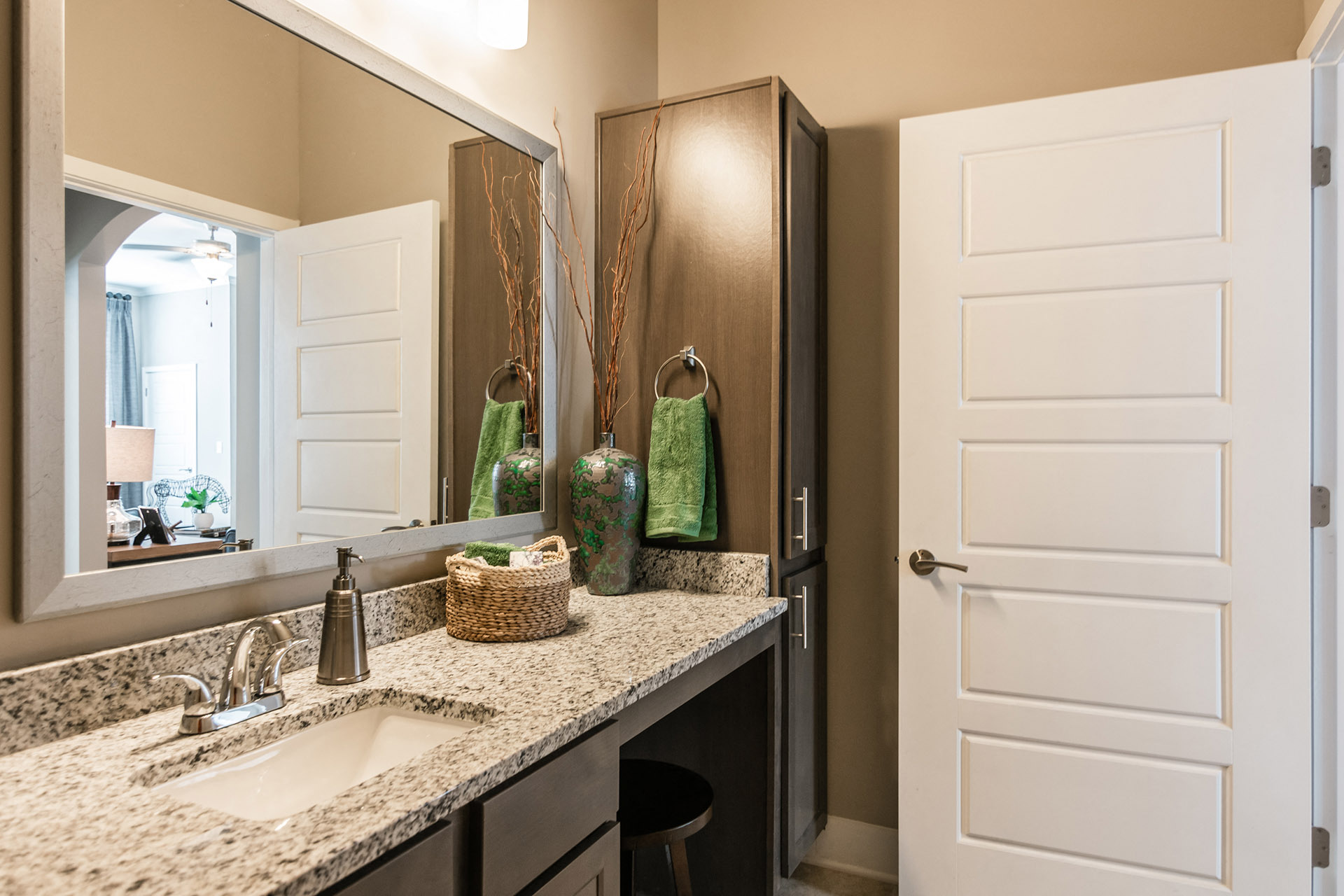 Vintage Foxland model unit.