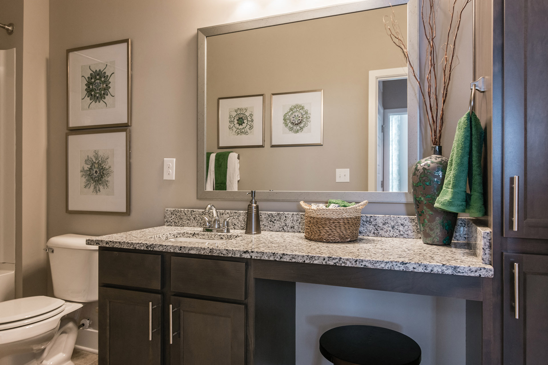 Vintage Foxland model unit.