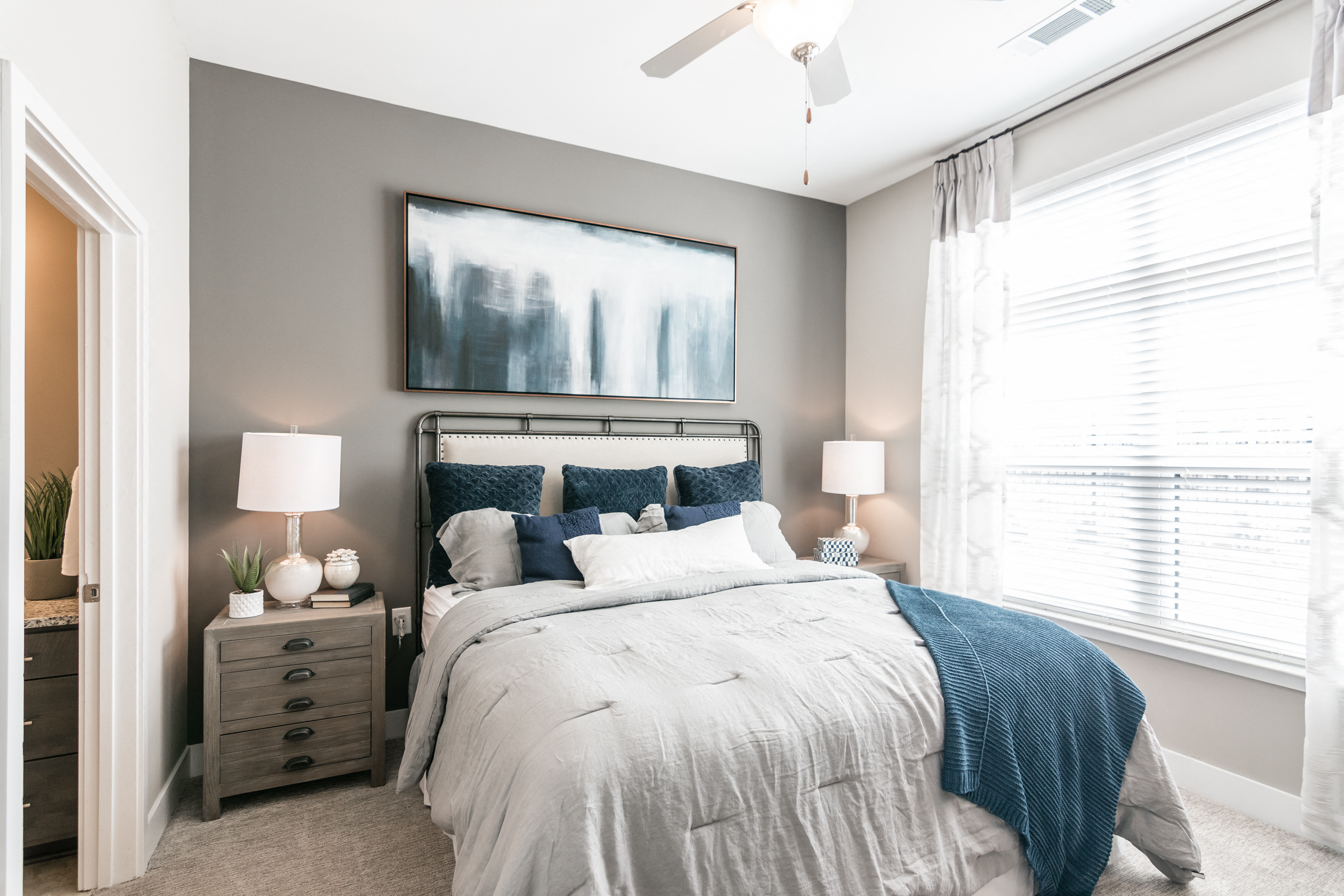 Vintage Foxland model unit.