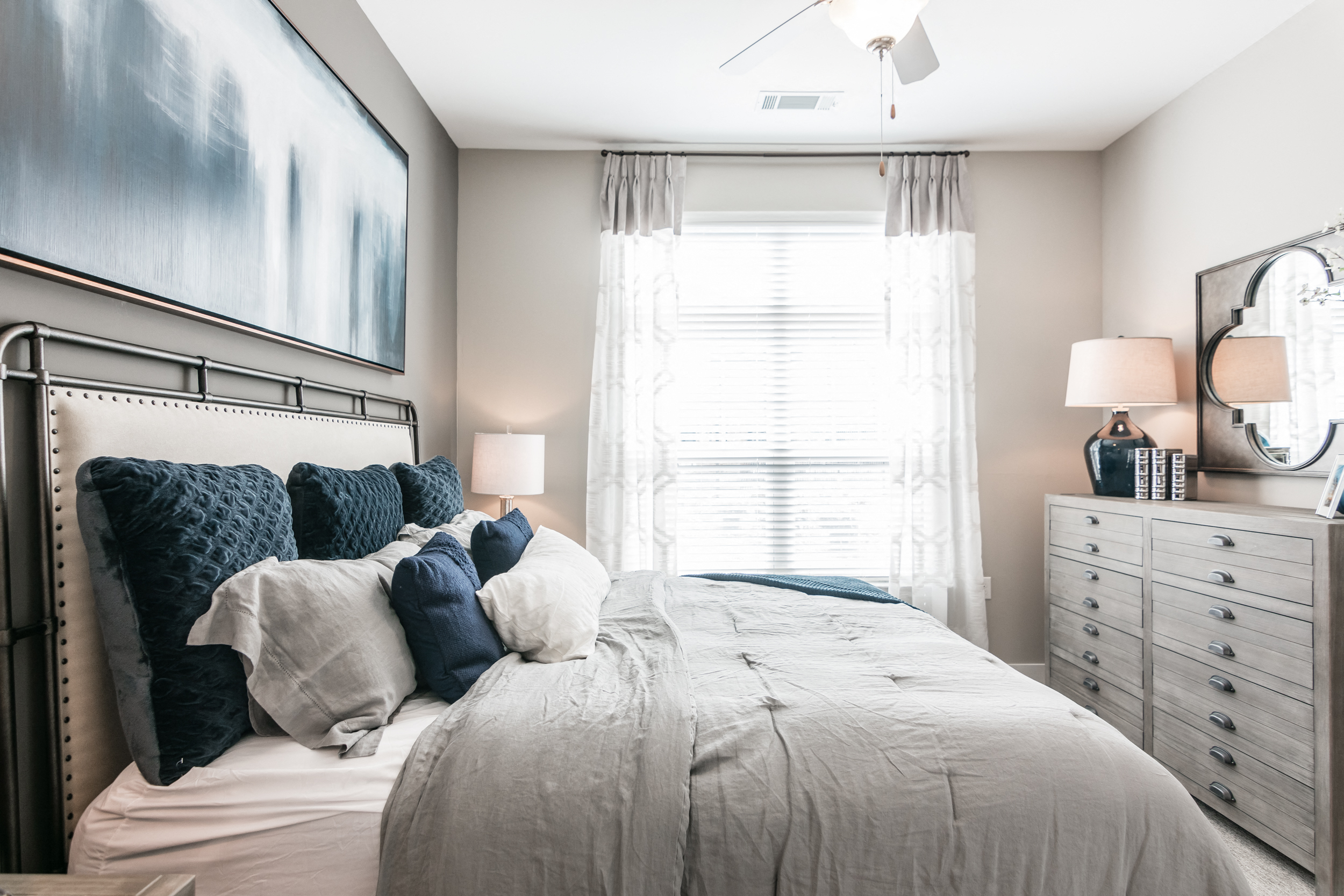 Vintage Foxland model unit.