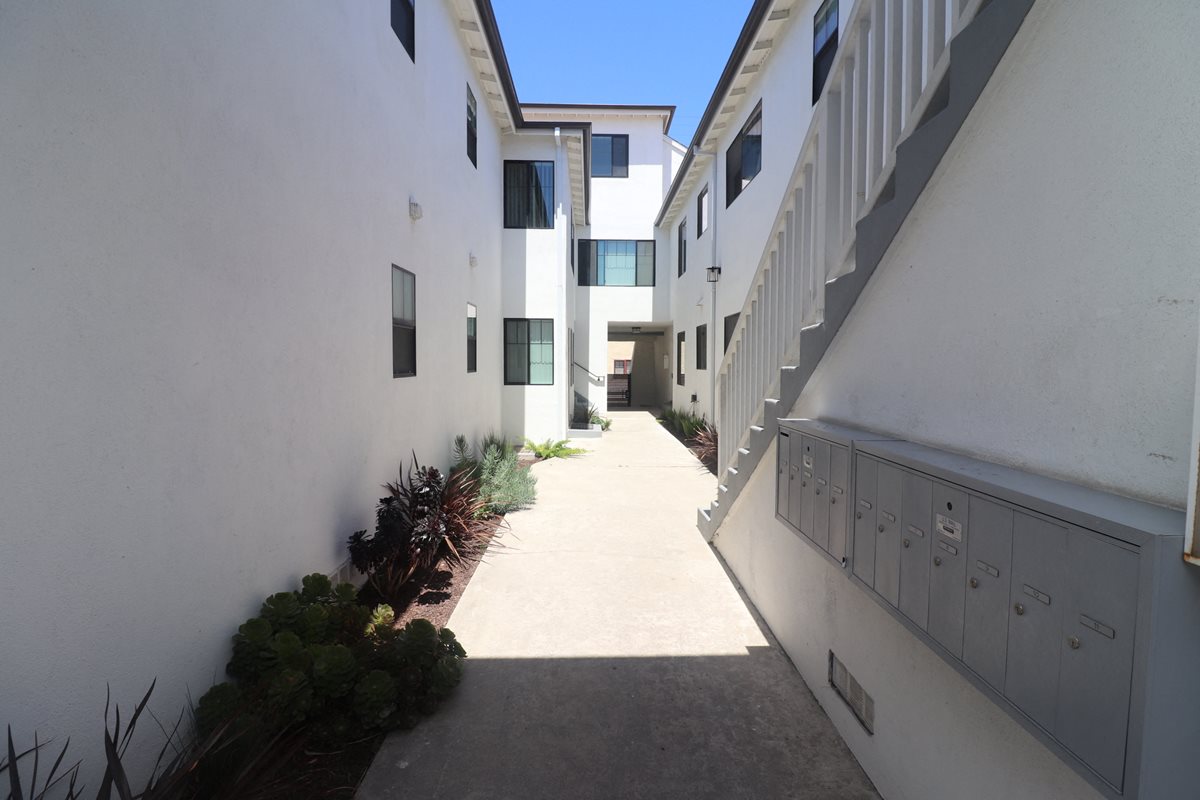 4799 E. Ocean Blvd. Rentals - Long Beach