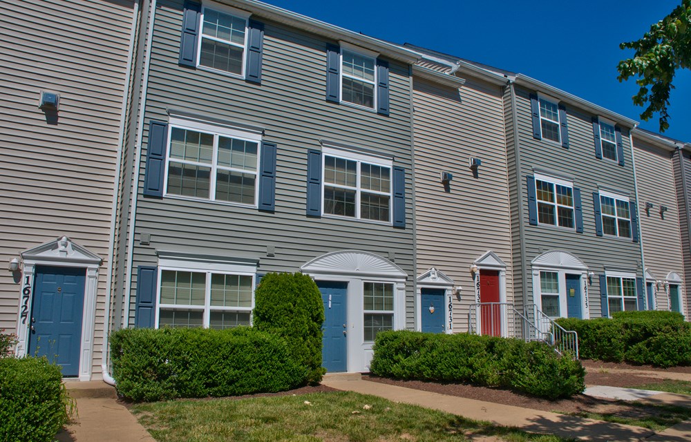 Riverwoods Apartments And Townhomes, 16573 Nanticoke Way, Woodbridge
