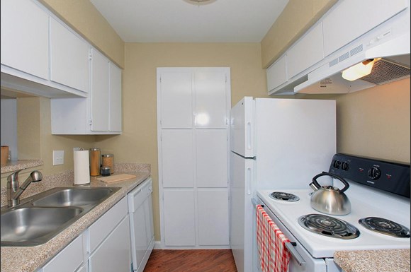 Commerce Park Apartments 15330 Ella Blvd Houston Tx Rentcafe