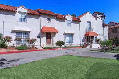 Barcelona Apartments 6434 Ella Lee Lane Houston Tx Rentcafe Barcelona Apartments 6434 Ella Lee Lane Houston Tx Rentcafe