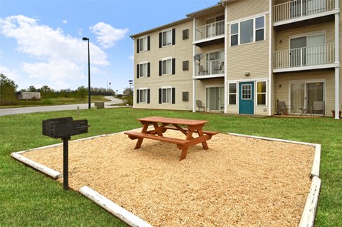 Picnic and BBQ at Higgins Estates Apartments, Athens, 35611