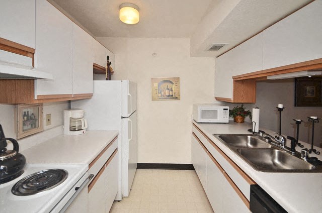 Kitchen at Musgrove Estates in Cullman, AL 35058