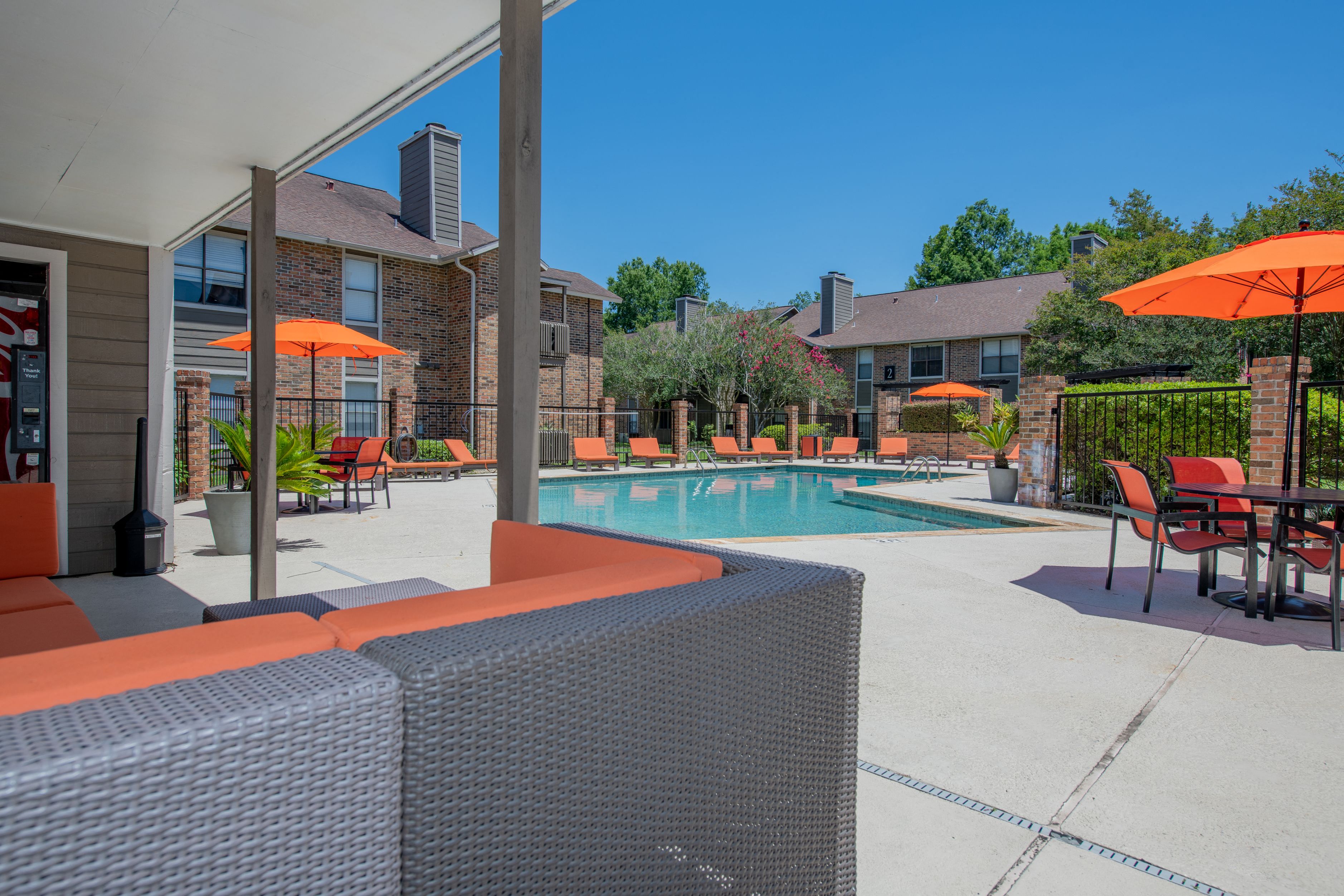 Emberwood Apartments Lafayette, LA Sundeck