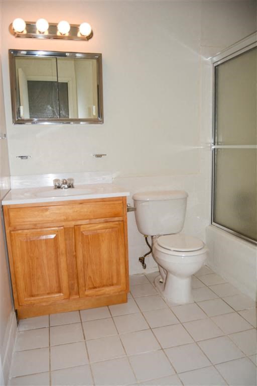 Vanity Lights at Brookwood at Holbrook, Holbrook, NY