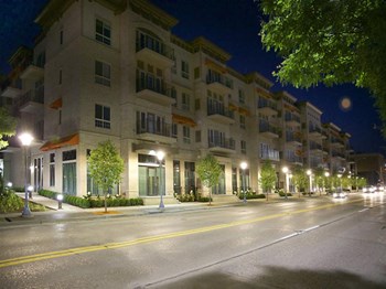111 Elm Street 1-2 Beds Apartment for Rent - Photo Gallery 4