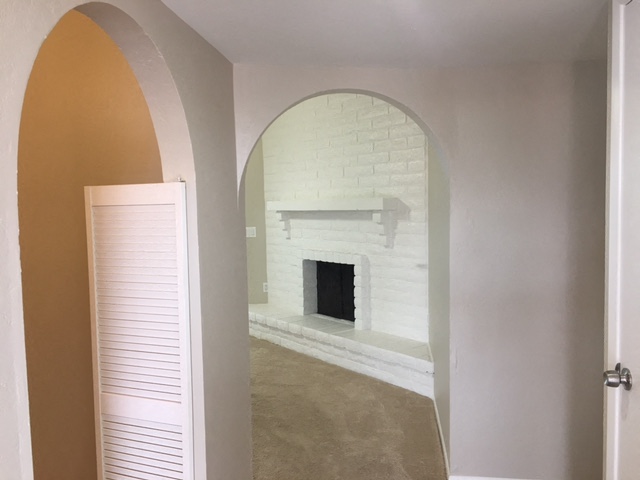 Front entry to kitchen, family room