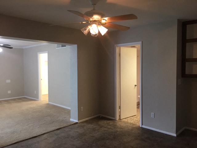 Master suite to bathroom