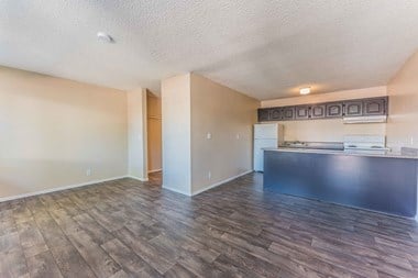 4545 Pennwood Avenue Studio-2 Beds Apartment for Rent - Photo Gallery 1