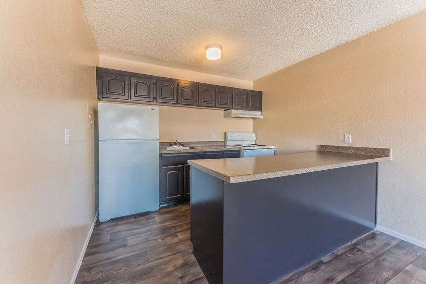 kitchen island - Photo Gallery