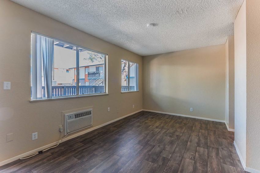 living area - Photo Gallery