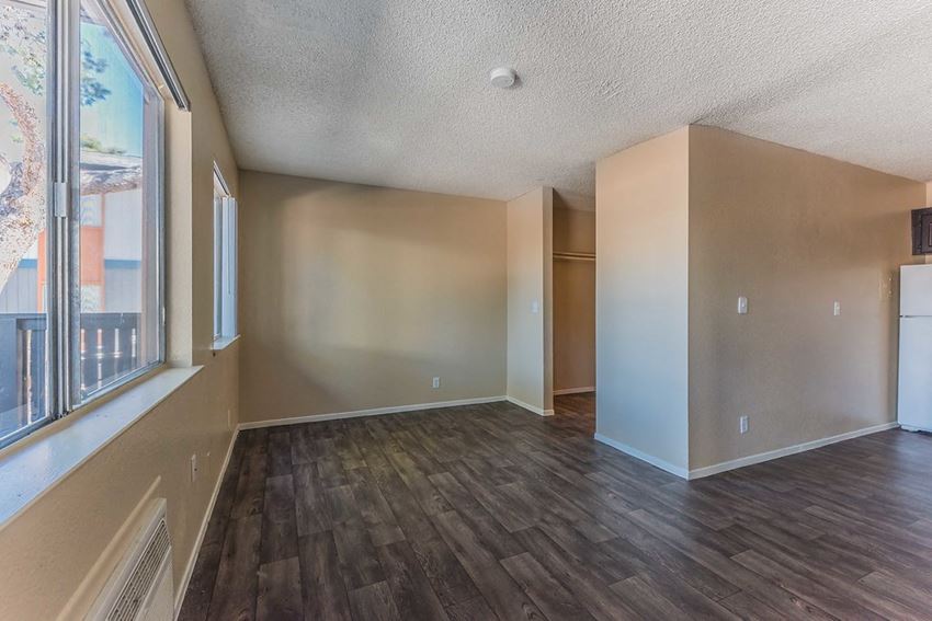 living area - Photo Gallery