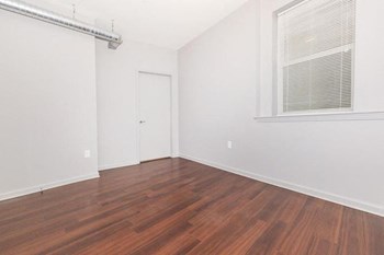 941 Jefferson Street 1-3 Beds Apartment for Rent - Photo Gallery 44