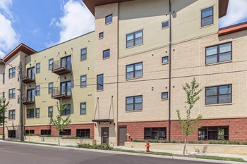 941 Jefferson Street 1-3 Beds Apartment for Rent - Photo Gallery 20