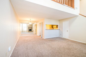 13912 Hollowgreen Dr 2 Beds Apartment for Rent - Photo Gallery 3