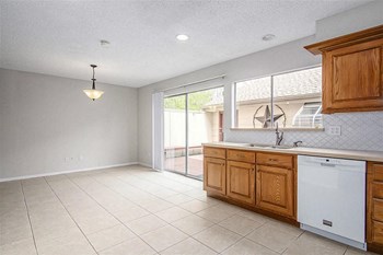2822 Windchase Blvd 3 Beds Apartment for Rent - Photo Gallery 3