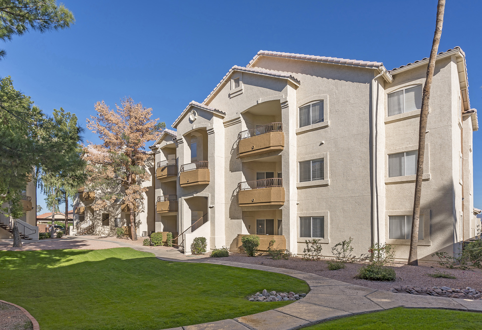 Sonterra Apartments at Paradise Valley - Patio or balcony in each apartment home