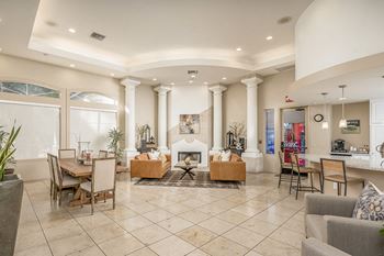 Sonterra Apartments at Paradise Valley - Clubhouse with complementary Wi-Fi and coffee bar