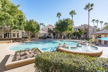Sonterra Apartments at Paradise Valley - Resort-style pool with spa