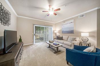 The Commons apartments living room