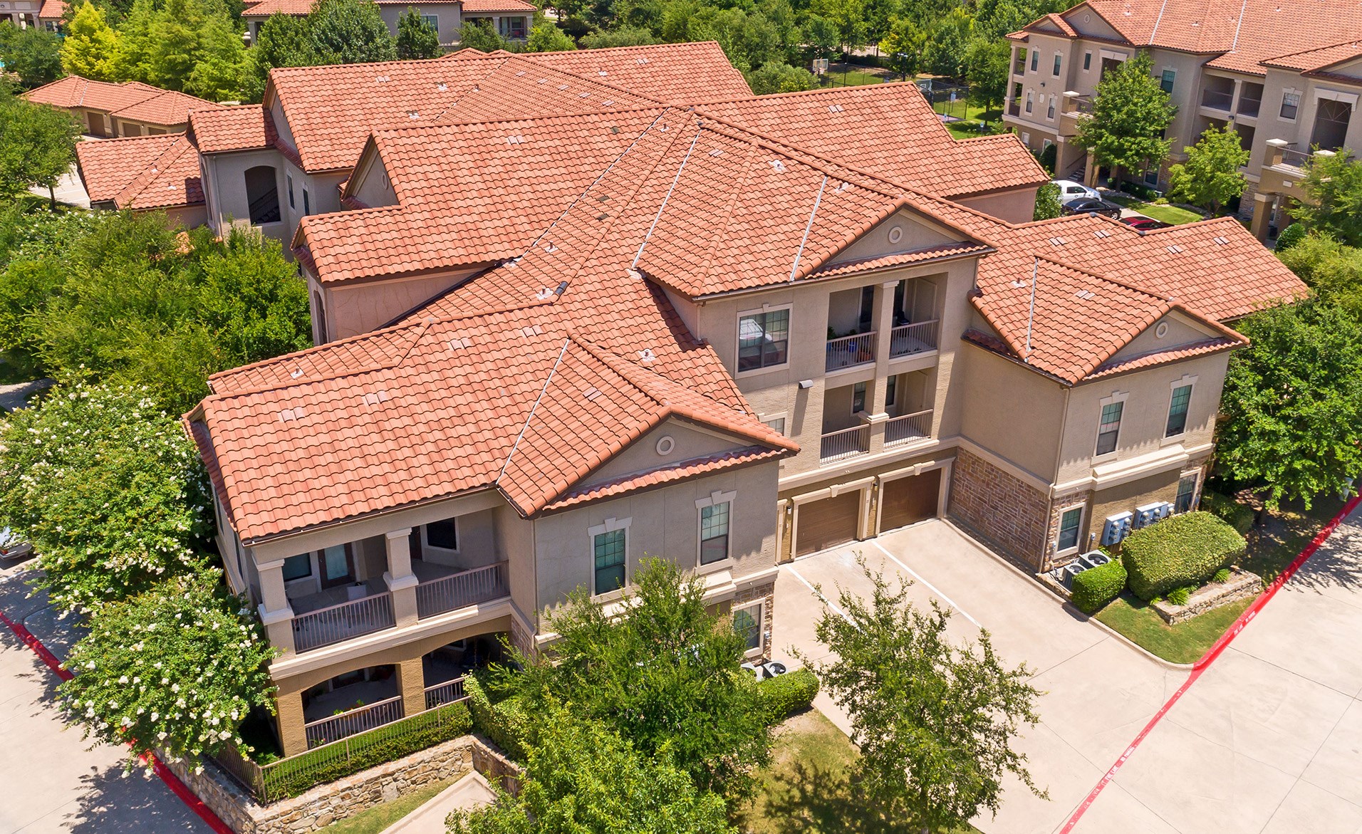 DeLayne At Twin Creeks Apartments, 1089 W Exchange Pkwy, Allen, TX