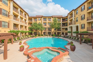 301 West Las Colinas Boulevard 1-2 Beds Apartment for Rent - Photo Gallery 1