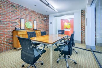 Lofts at Lakeview Apartments - Conference room