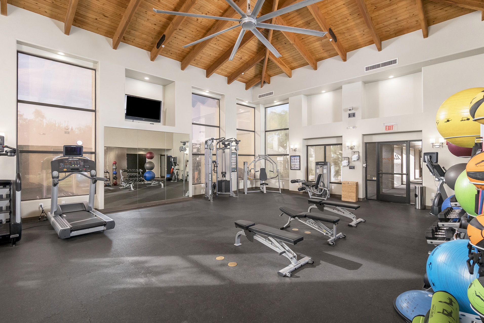 The Paragon At Kierland Apartments