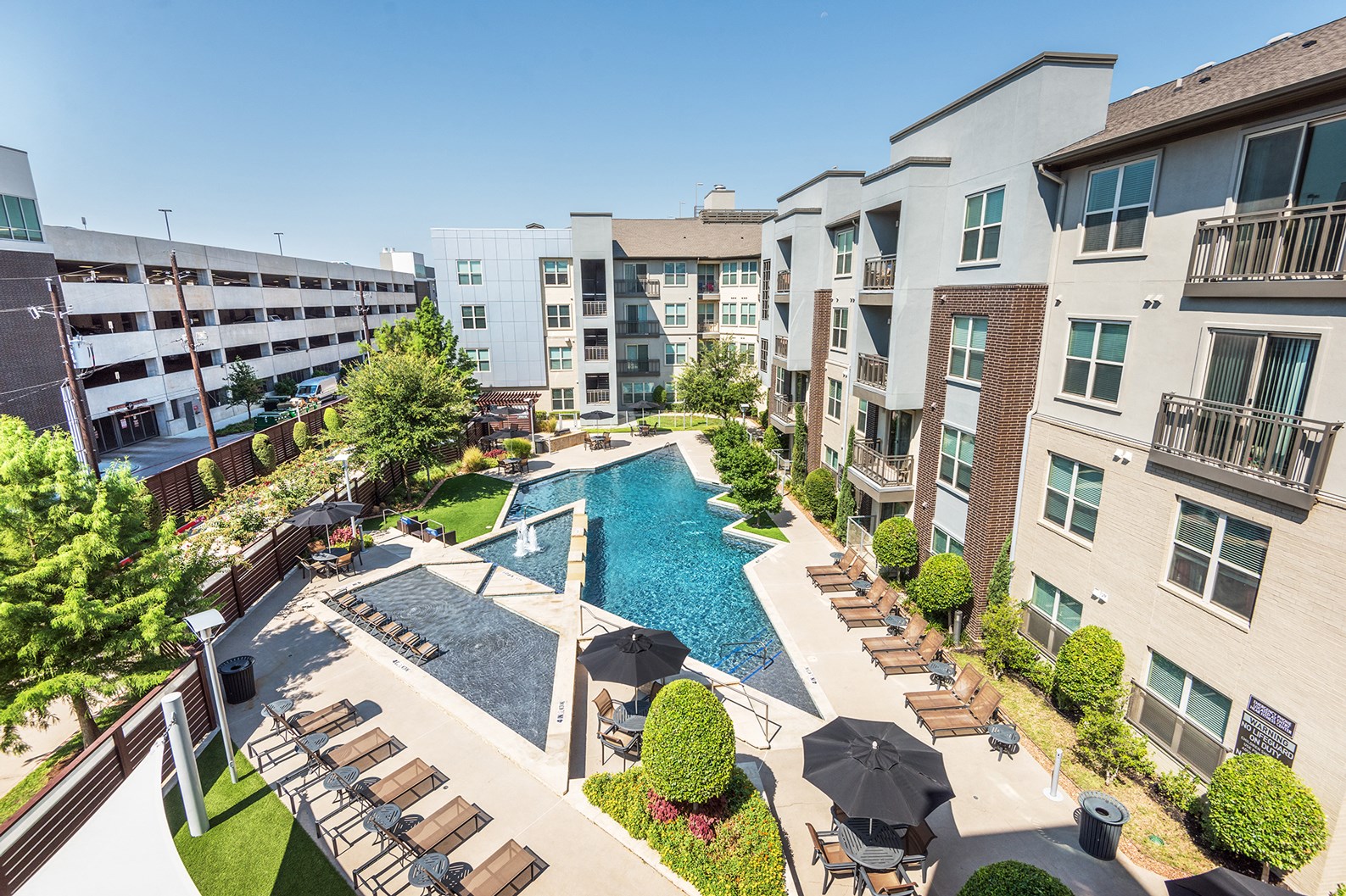 Dallas apartments victory park skyhouse downtown rise high texas