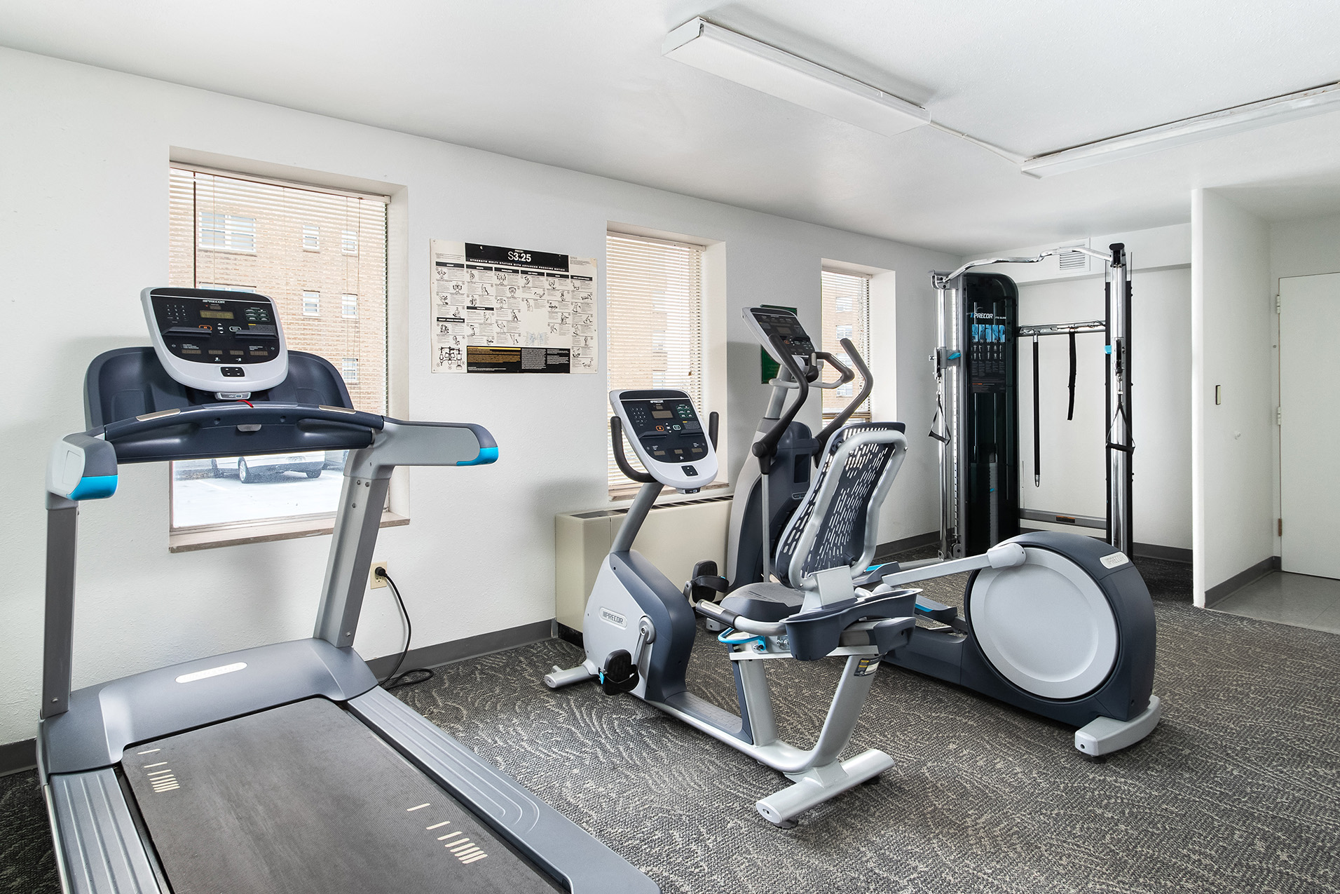 910 Penn - 24 hour fitness center