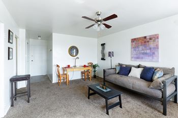 Quality Hill Towers - Ceiling fans