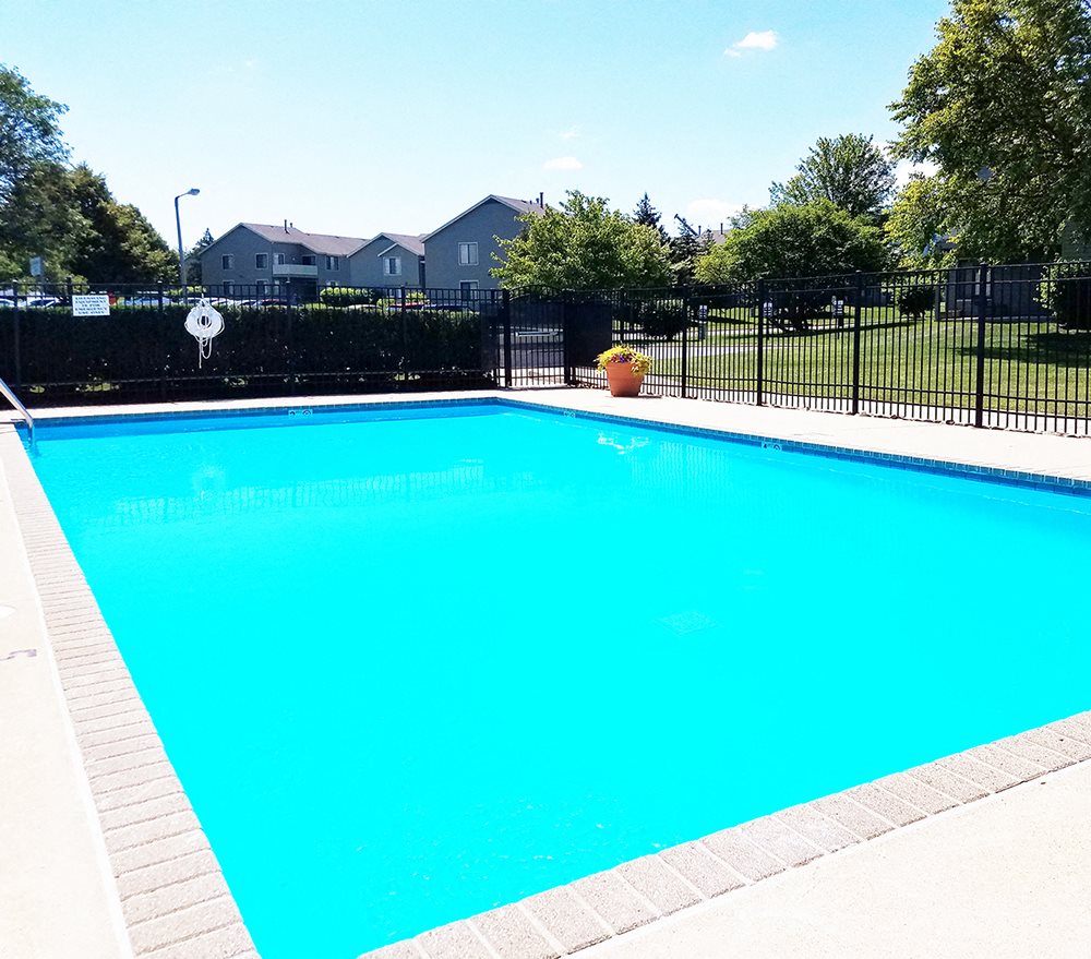 Covey at Fox Valley Apartments in Aurora, IL