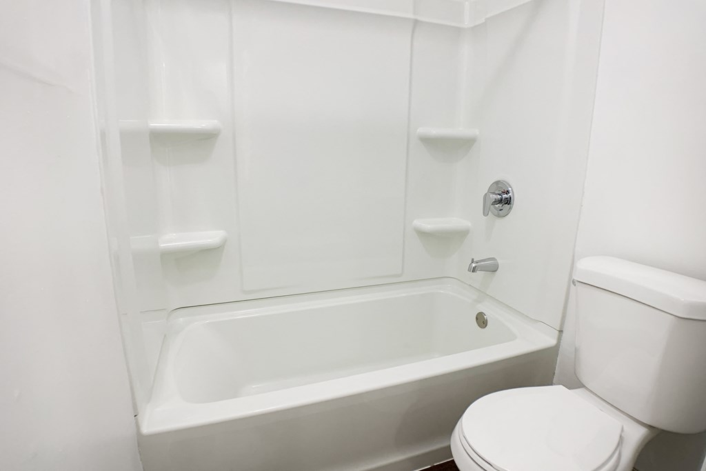 Bathroom at Walnut Creek Townhomes, Cincinnati, OH