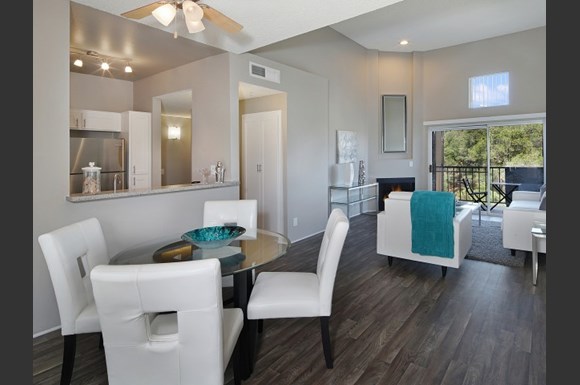 Canyon Crest Apartments, 23639 Newhall Avenue, Santa Clarita, CA ... Canyon Crest Apartments, 23639 Newhall Avenue, Santa Clarita, CA ...