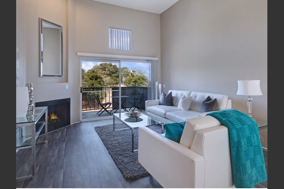 Canyon Crest Apartments, 23639 Newhall Avenue, Santa Clarita, CA ... Canyon Crest Apartments, 23639 Newhall Avenue, Santa Clarita, CA ...