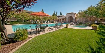 Pool and lounge chairs l Cobble Oaks in Gold Ridge CA