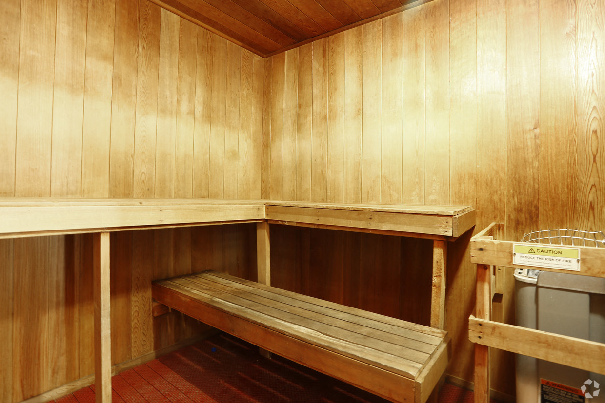 Sauna l Cobble Oaks in Gold Ridge CA