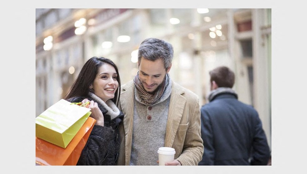 Couple Shopping l Waterford Cove Apartments in Sacramento CA