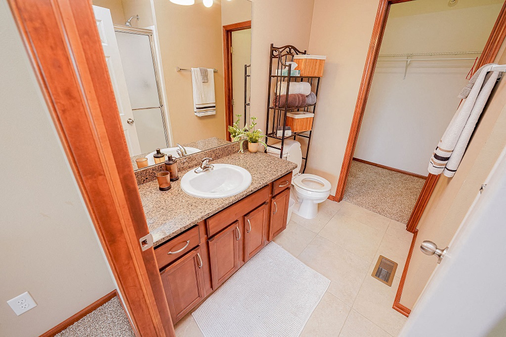 a bathroom with a sink and a toilet