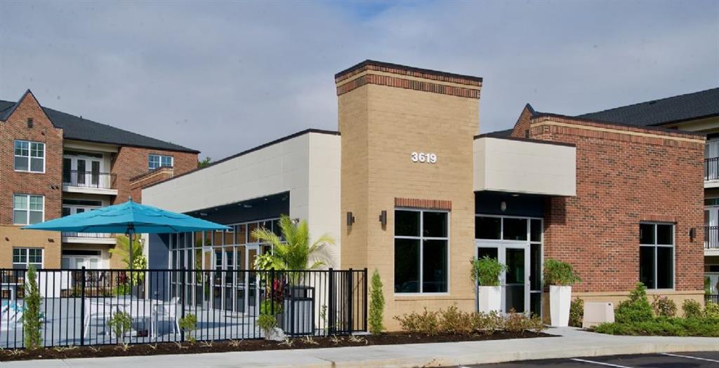 Photos and Video of Encore North Luxury Apartments in ...