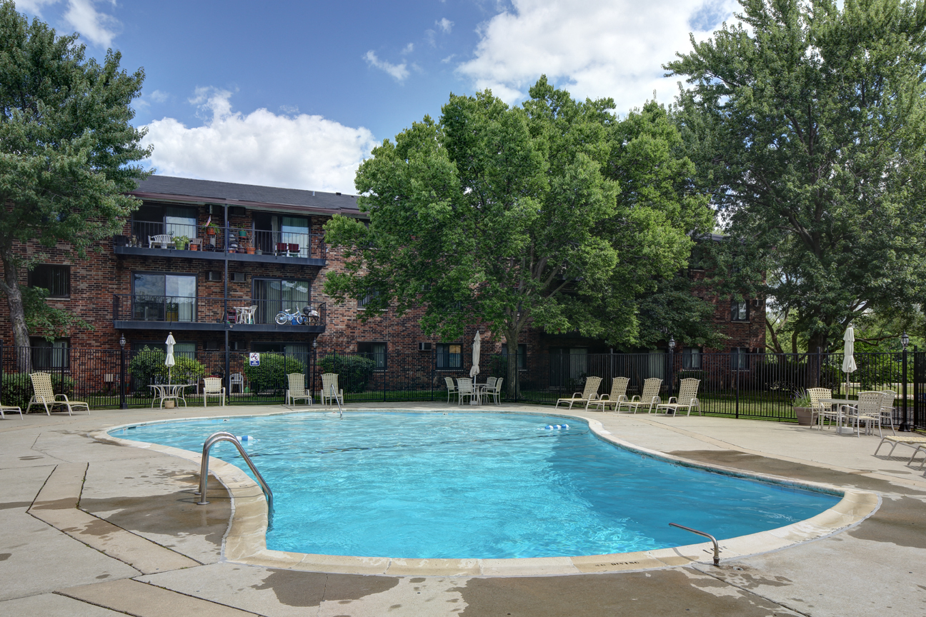 Autumn Ridge Apartments Apartments in Carol Stream, IL