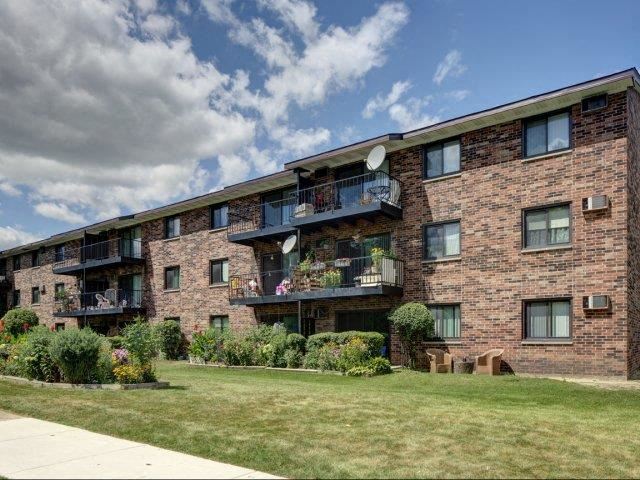 Autumn Ridge Apartments 326 President Street Carol Stream Il Rentcafe Autumn Ridge Apartments 326 President Street Carol Stream Il Rentcafe