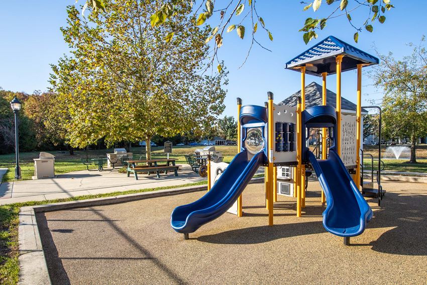 The Mercer At Lawrence Station Apartments, 100 Avalon Way