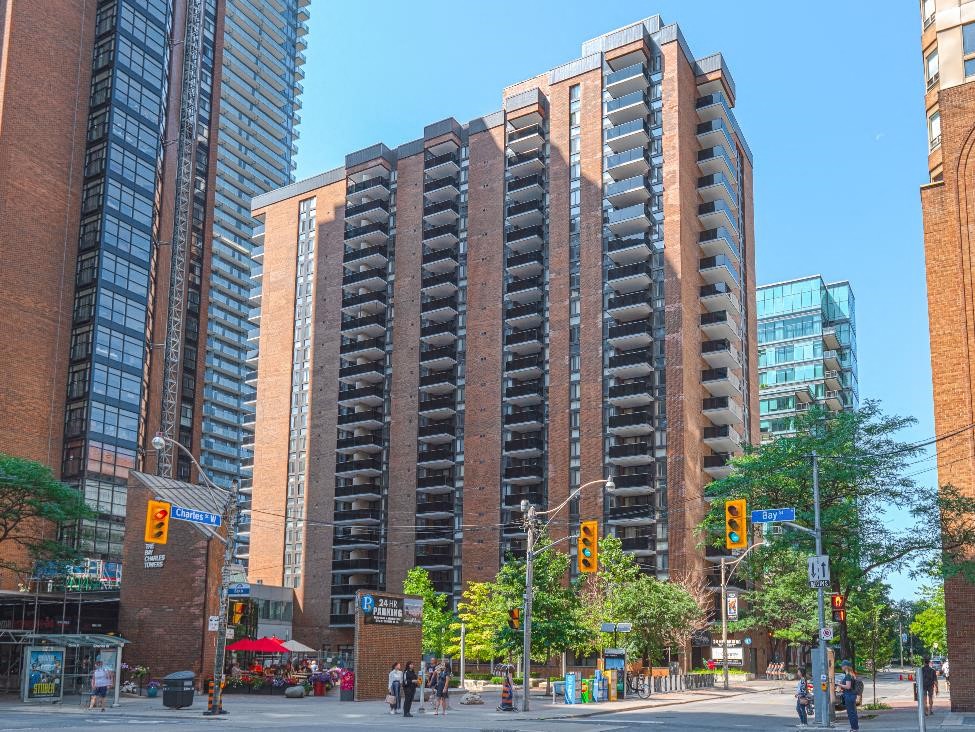 Exterior view of 57 Charles from the street