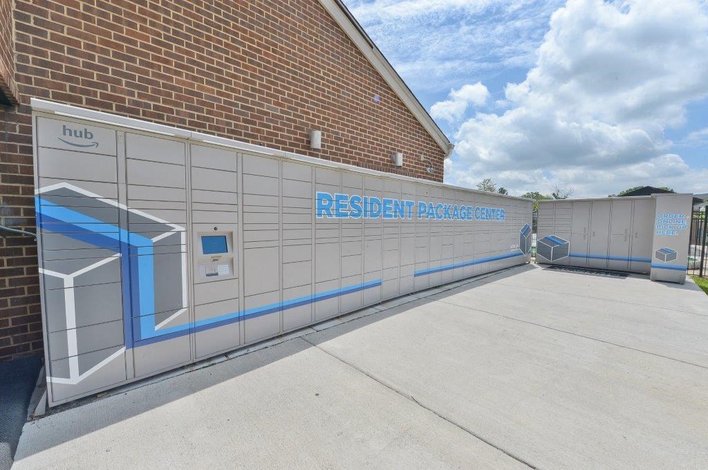 the side of a building with a wheelchair ramp in front of it